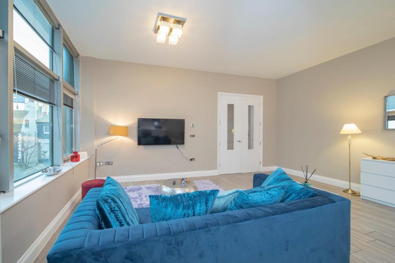 Flash Sales Offer - Any Week Day No Minimum Night Restrictions Centre Seafront 1 Bedroom Flat Bn1gre08