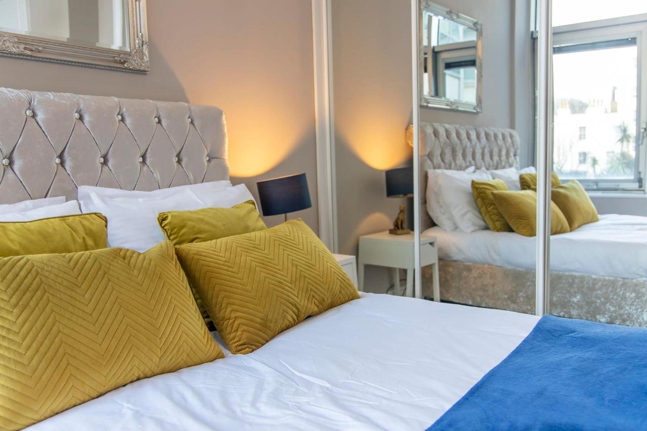 Apartment Flash Sales Offer - Any Week Day No Minimum Night Restrictions Centre Seafront 1 Bedroom Flat Bn1gre08