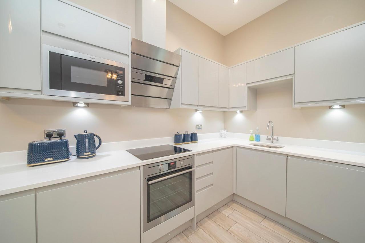 Apartment Flash Sales Offer - Any Week Day No Minimum Night Restrictions Centre Seafront 1 Bedroom Flat Bn1gre08
