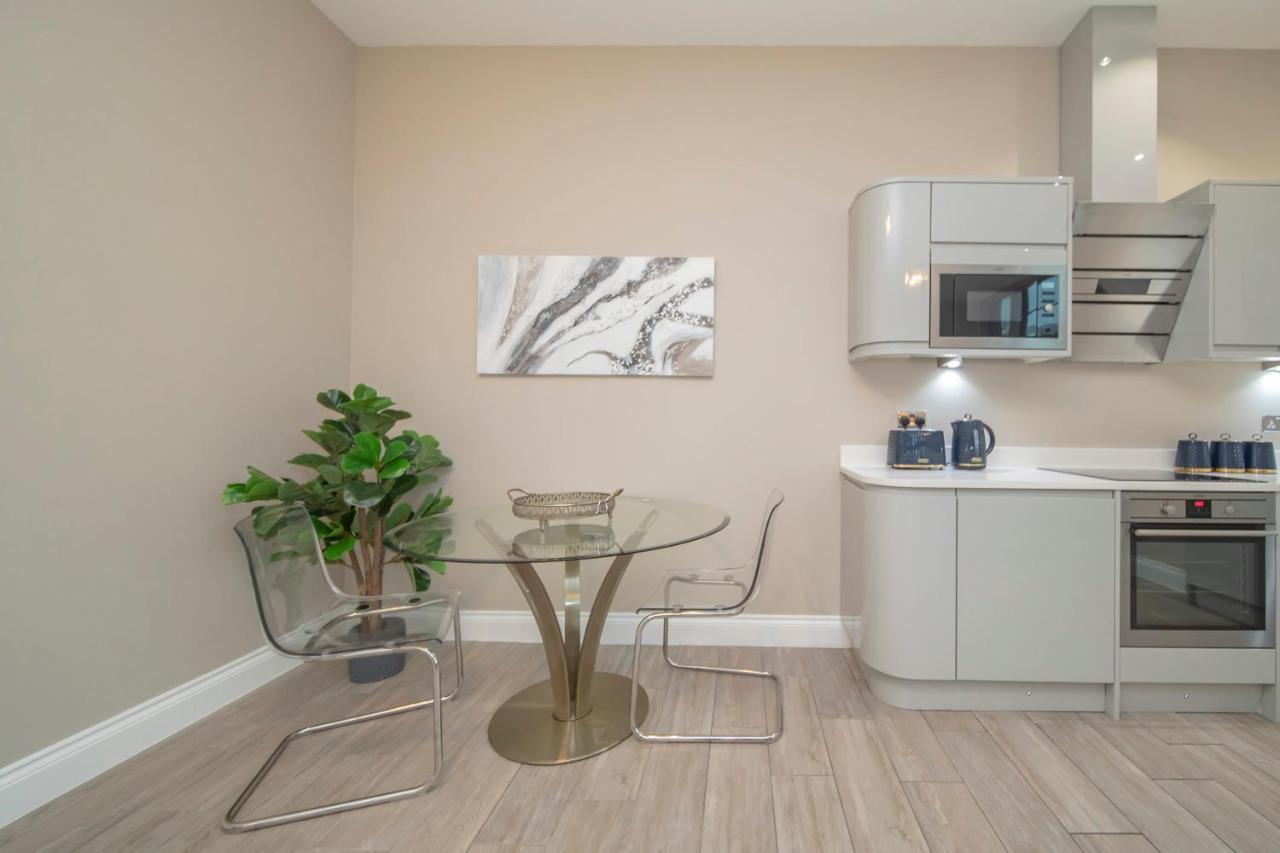 Flash Sales Offer - Any Week Day No Minimum Night Restrictions Centre Seafront 1 Bedroom Flat Bn1gre08