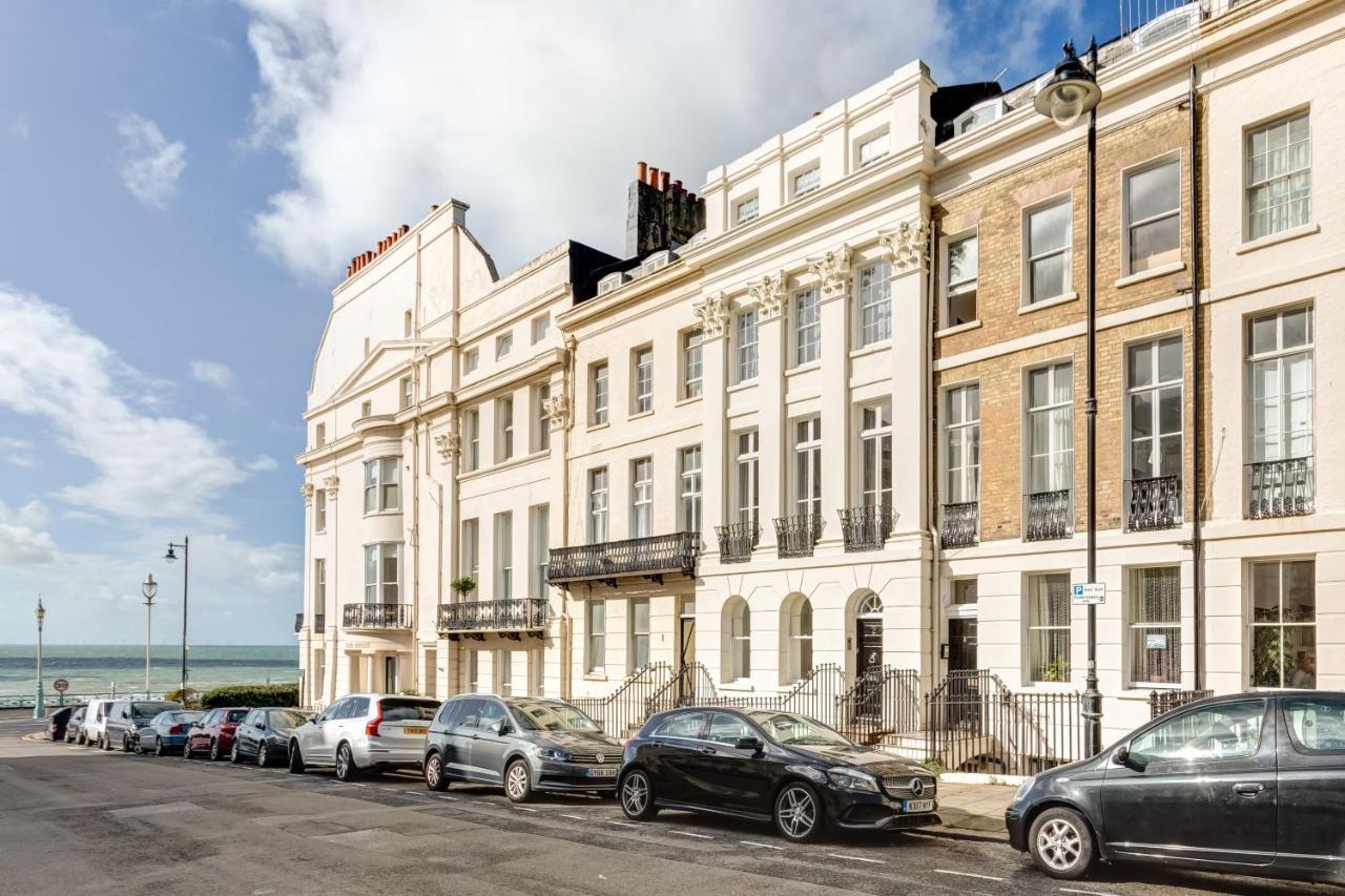 Luxury Mansion Townhouse With Private Cinema Holiday home