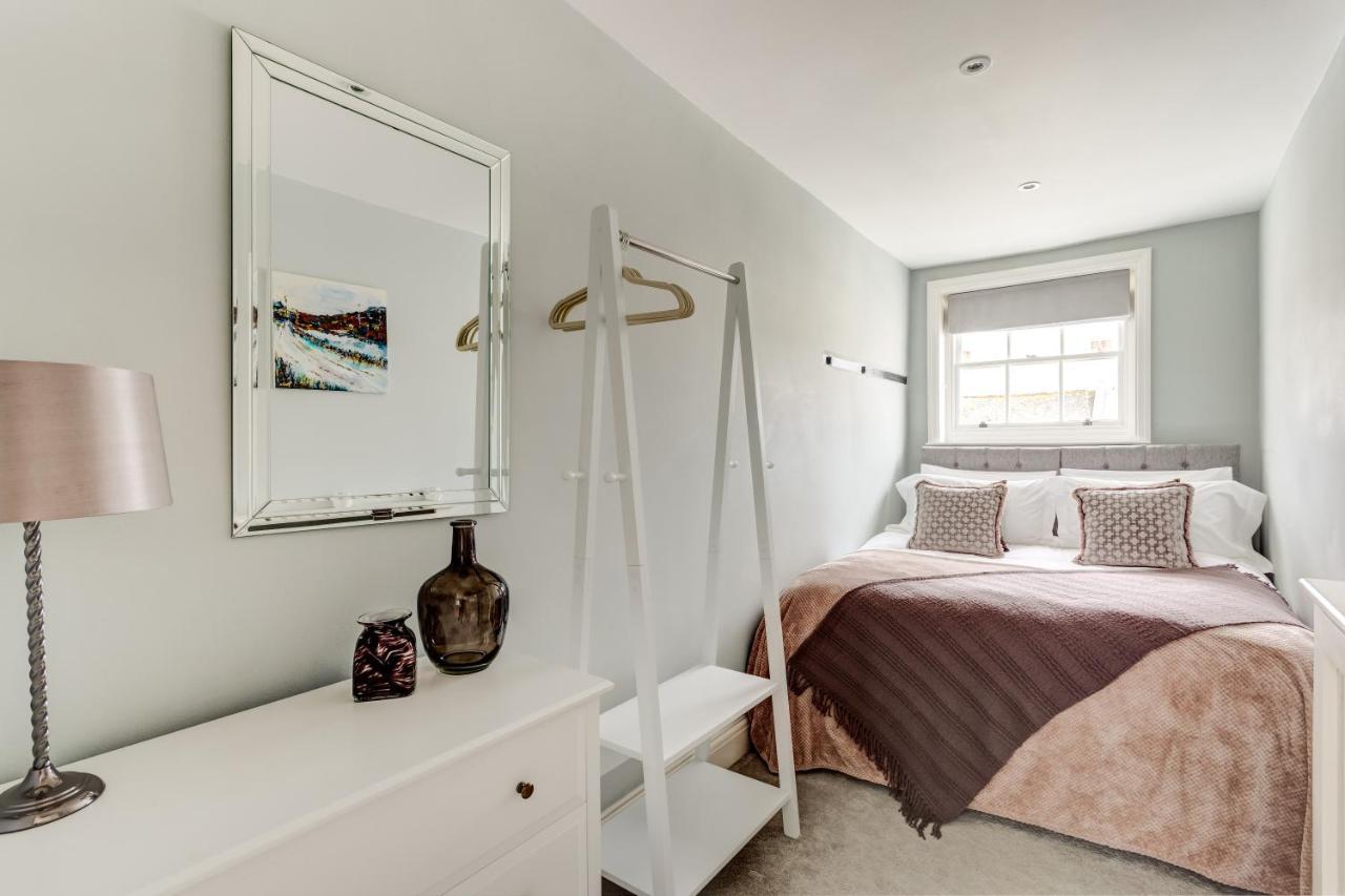 Holiday home Luxury Mansion Townhouse With Private Cinema Brighton