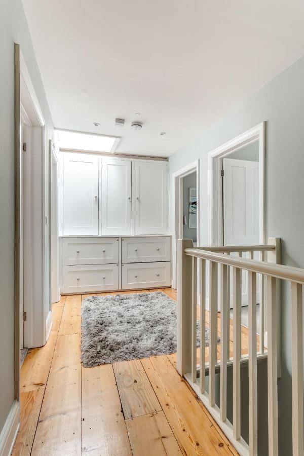 Holiday home Luxury Mansion Townhouse With Private Cinema Brighton