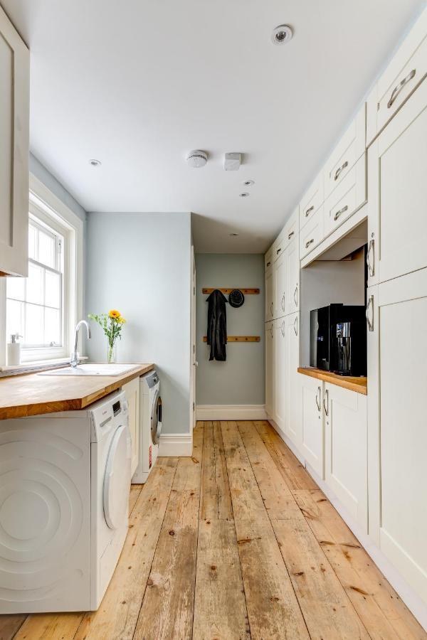 Luxury Mansion Townhouse With Private Cinema Holiday home Brighton