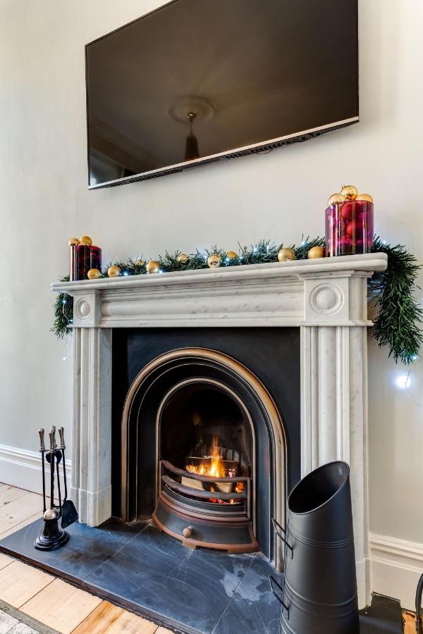 Luxury Mansion Townhouse With Private Cinema *