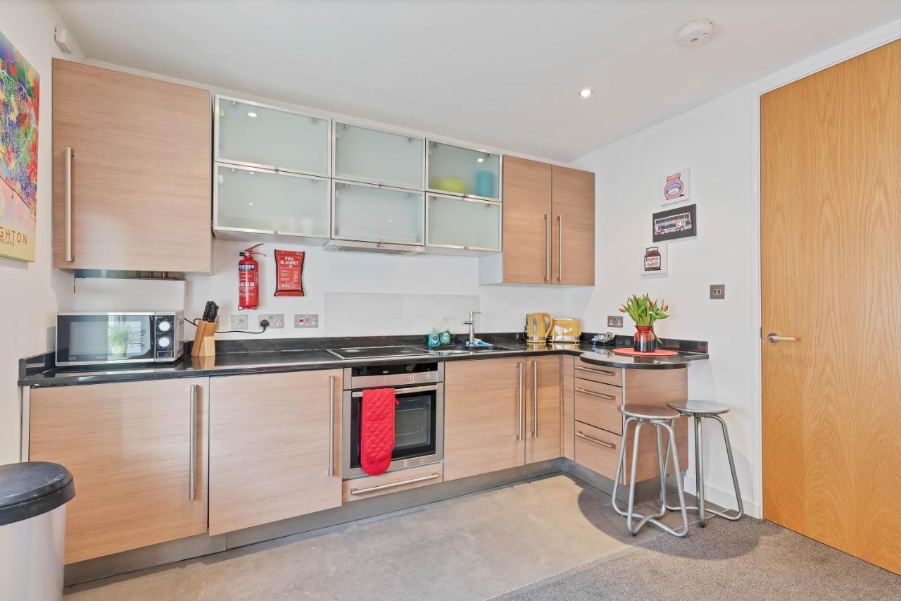 Majestic Mews Apartment With Free Parking - By My Getaways * Brighton