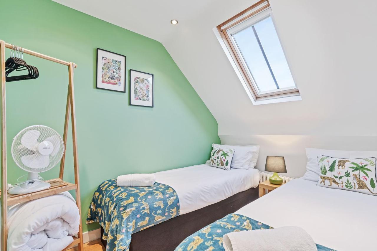 Apartment Majestic Mews Apartment With Free Parking - By My Getaways Brighton