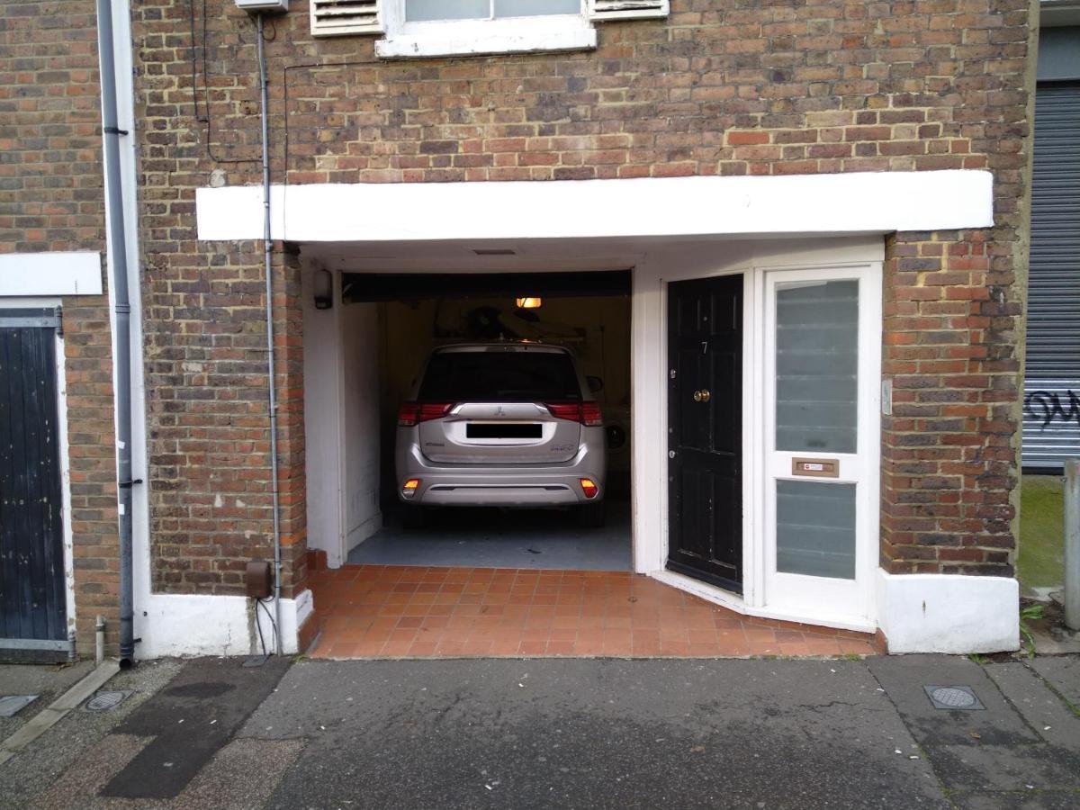 Apartment Fantastic 3 Bed House- Sleeps 6- Superfast Wifi And Garage *