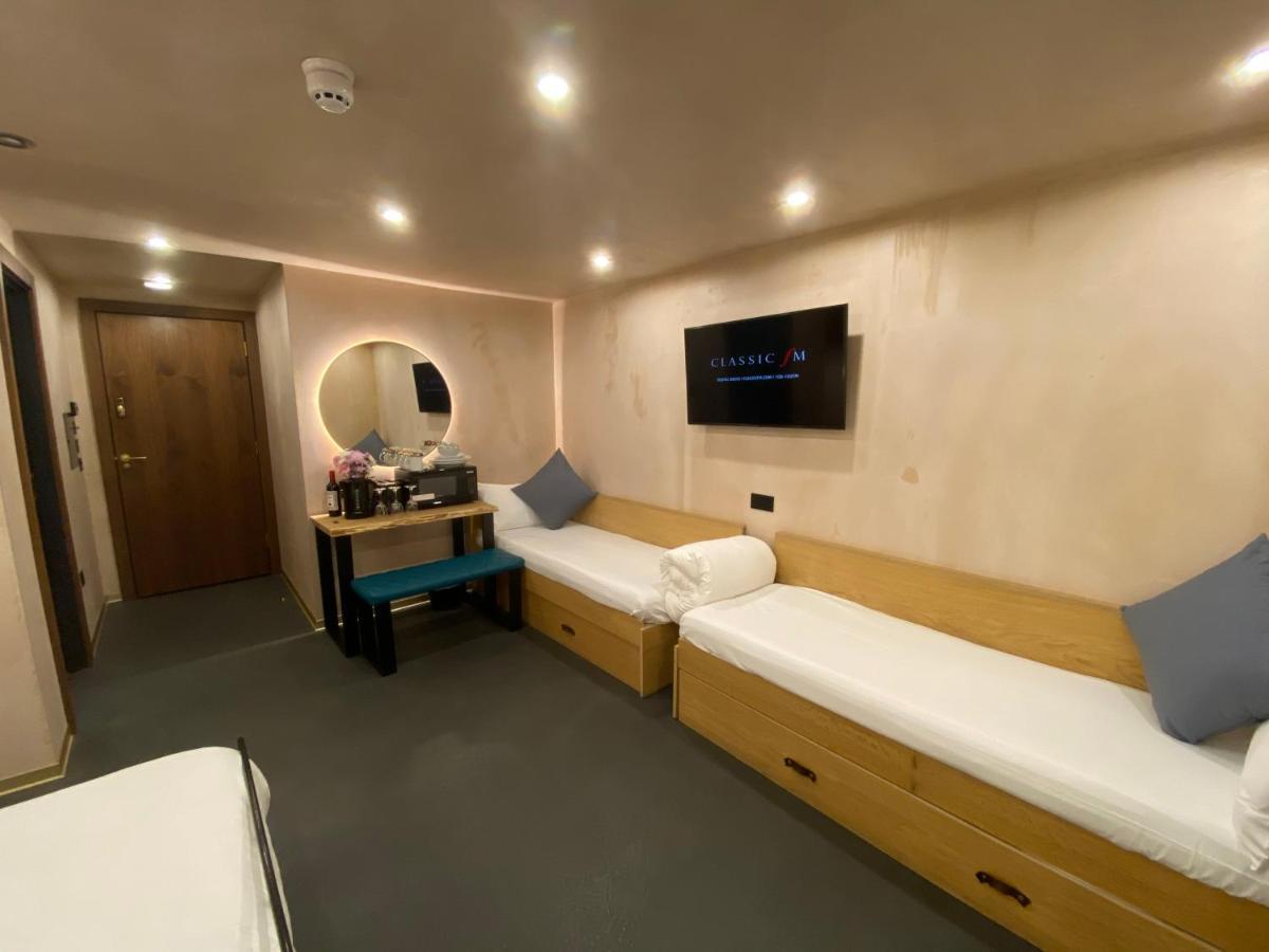 Otto Towers Hotel Brighton