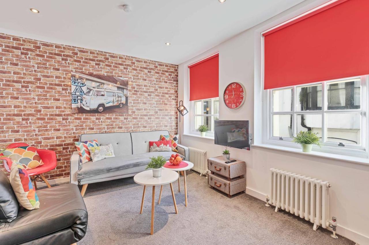 Majestic Mews Apartment With Free Parking - By My Getaways Apartment