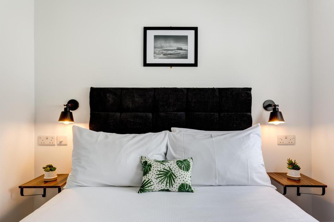 Laines - Laines Location * Brighton