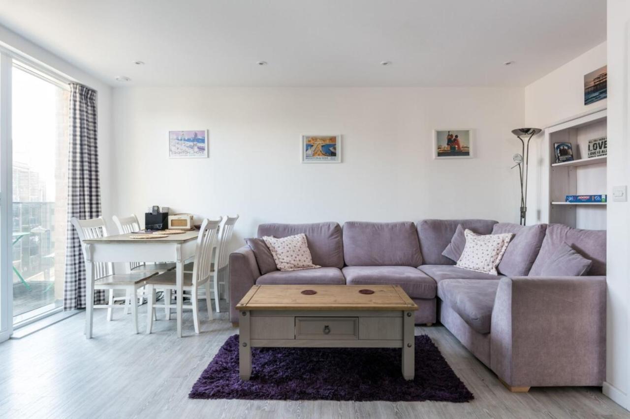 Sleek Modern Flat In The Centre Of The Town Brighton