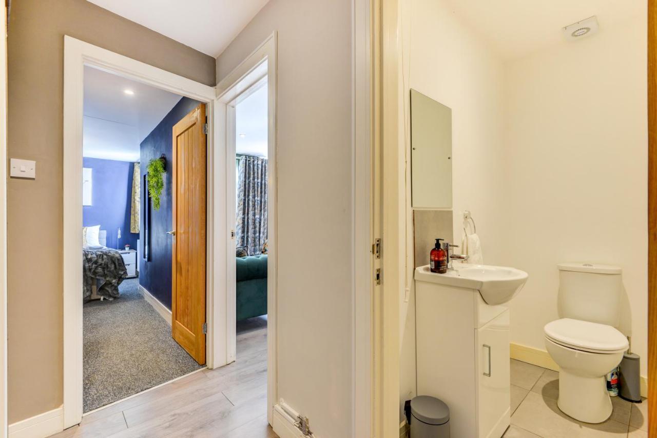 Apartment 2 Bedroom Cosy Apartment, Powis Square -