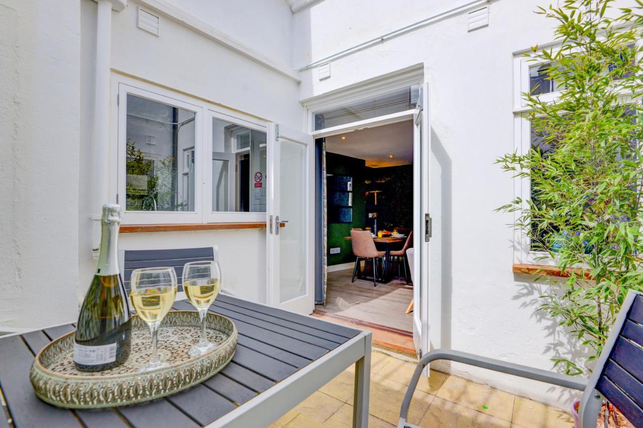 Apartment 2 Bedroom Cosy Apartment, Powis Square -
