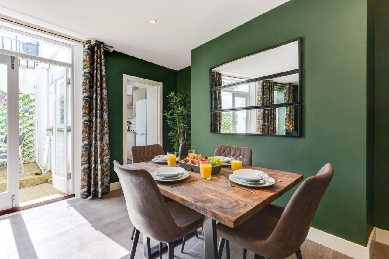 2 Bedroom Cosy Apartment, Powis Square - Brighton