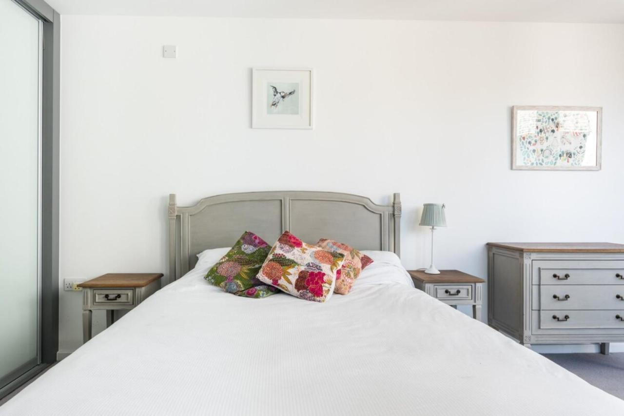 Sleek Modern Flat In The Centre Of The Town Brighton