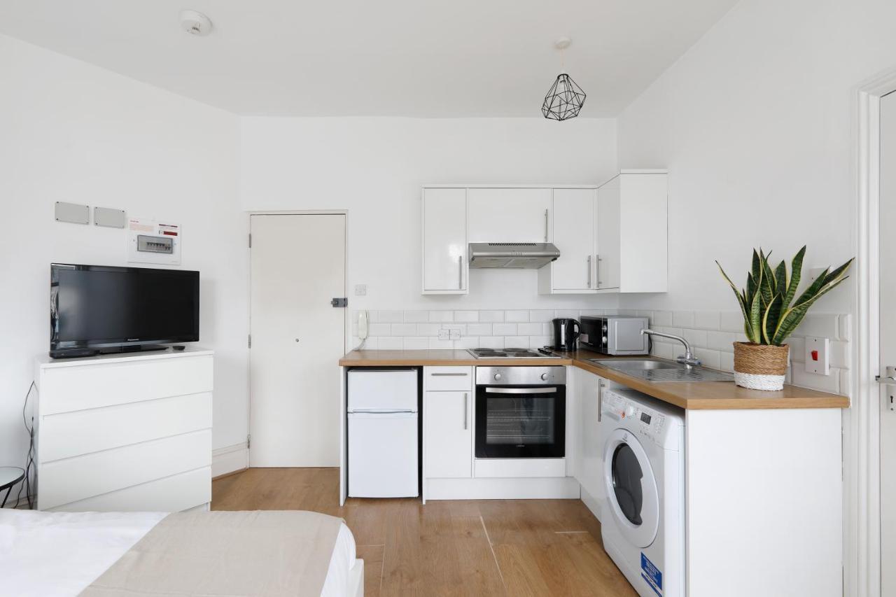 Stanford Avenue Apartment