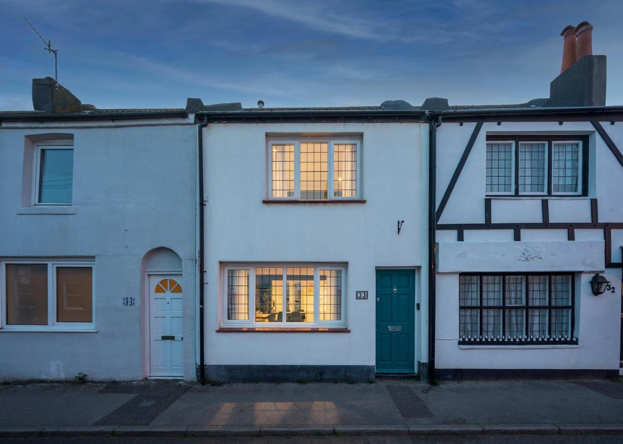 Stylish Upper Gardner Street - With Free Parking *