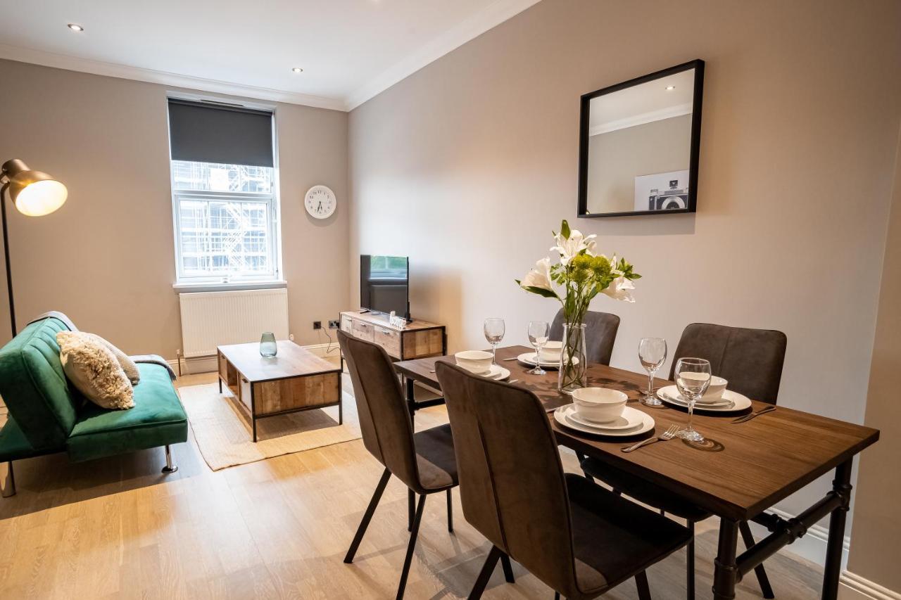 Deluxe Modern 1&2 Bed Near & Station *