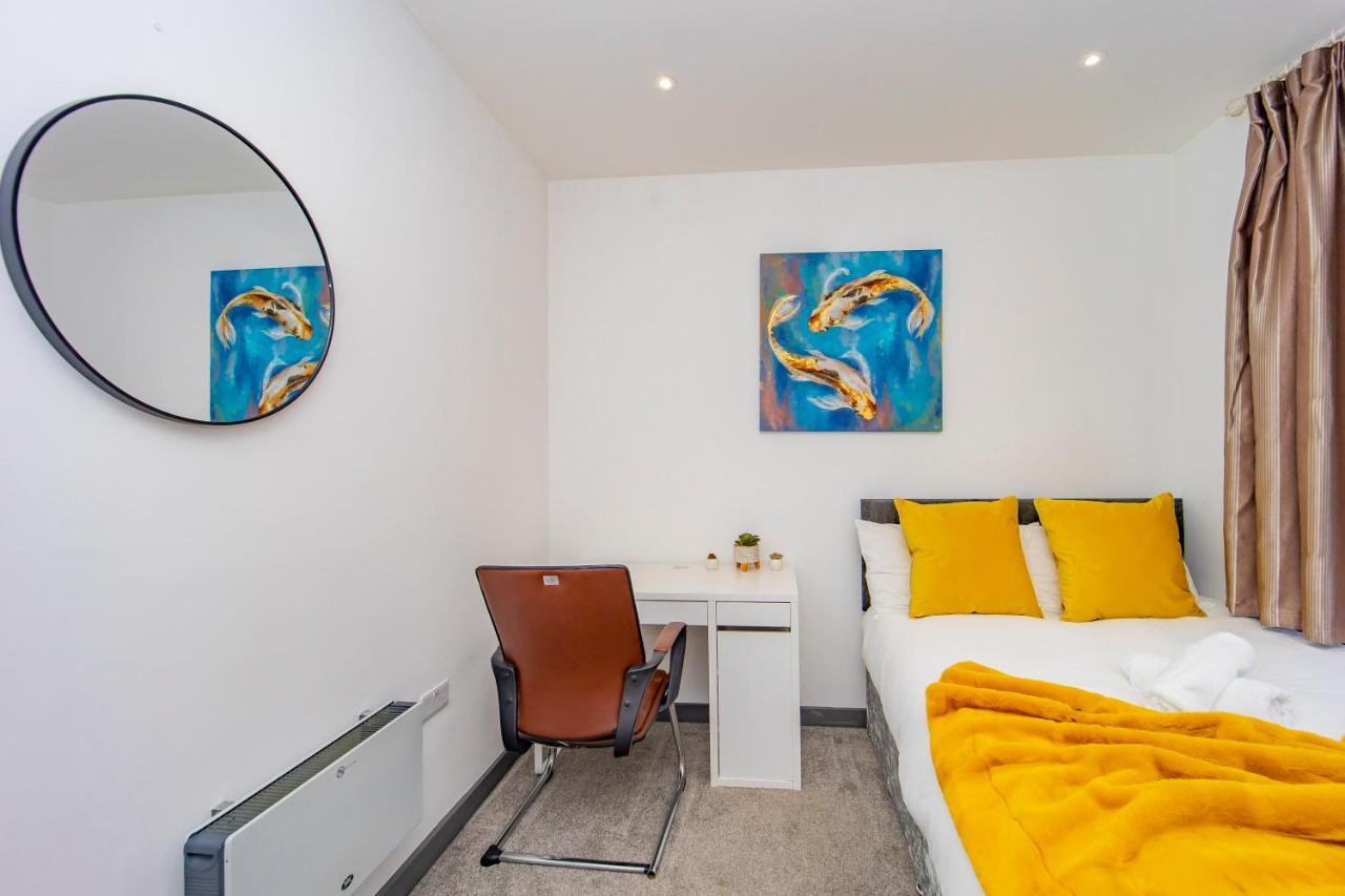 Special Offer 3 Bedroom Flat Bn32osm18