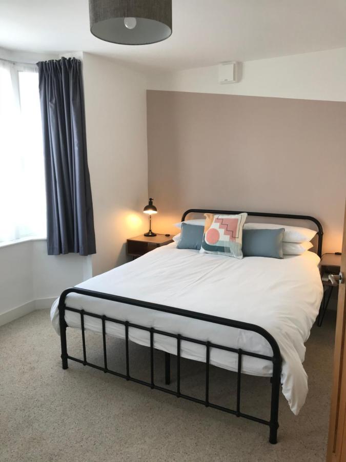 Town Sea View Balcony Apartment Brighton