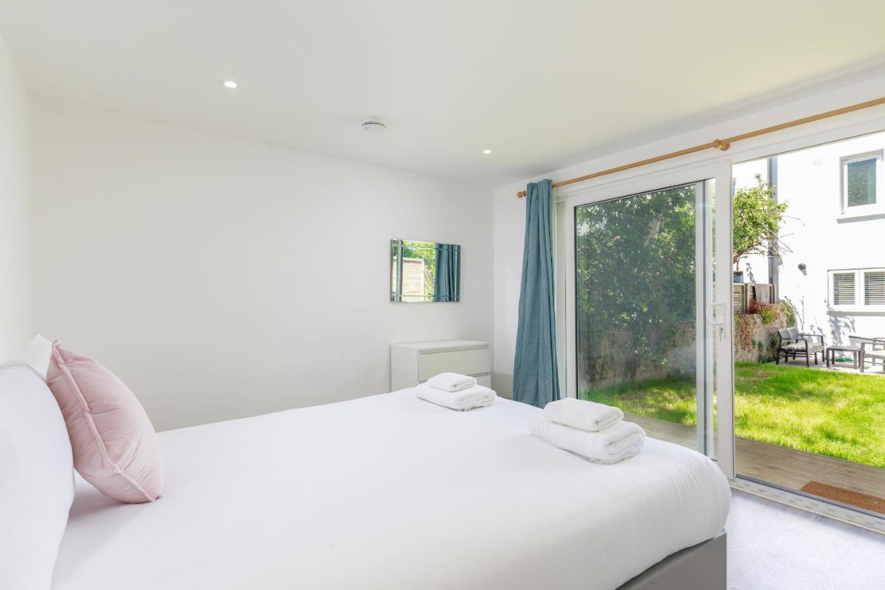Newly Renovated 2 Bedroom With Garden * Brighton