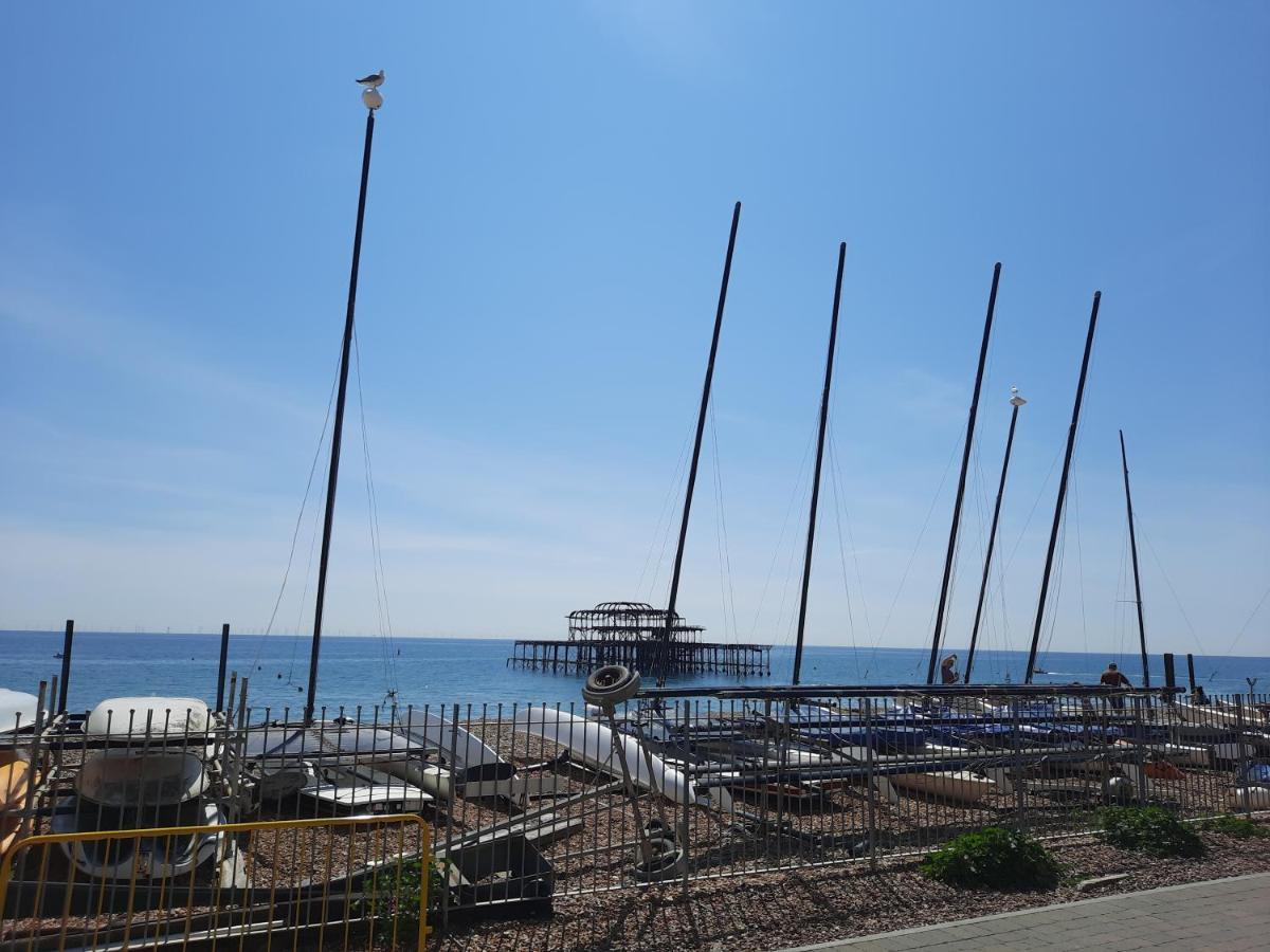 Apartment 99 Steps To The Sea *