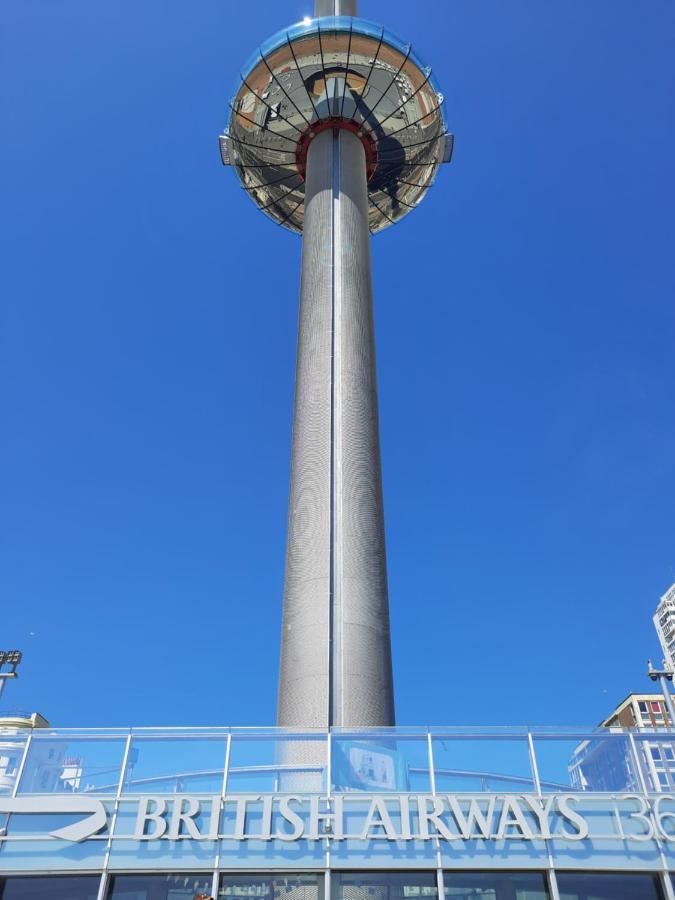 99 Steps To The Sea Apartment