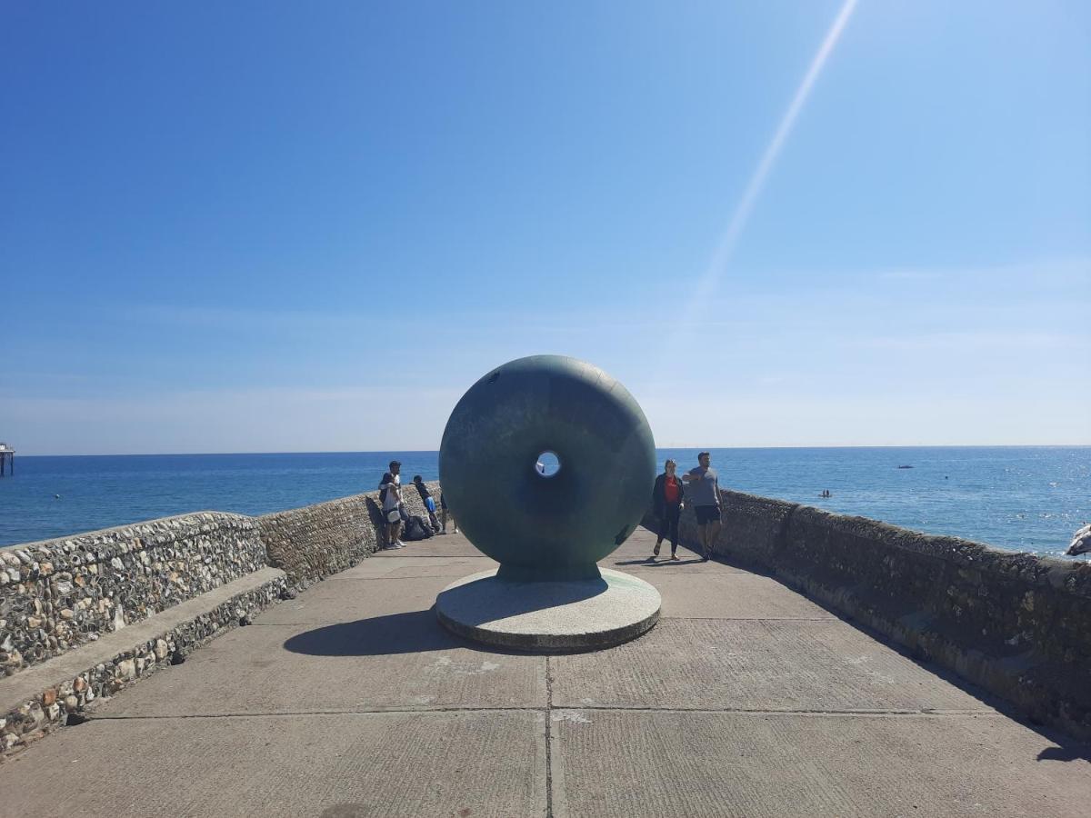 99 Steps To The Sea Apartment Brighton