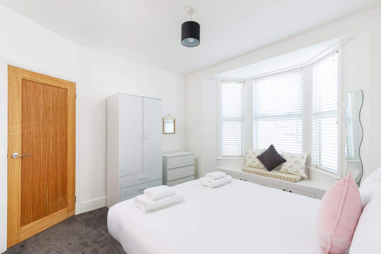 Apartment Newly Renovated 2 Bedroom With Garden