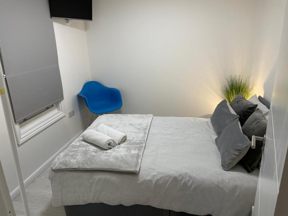 Bond Apartment