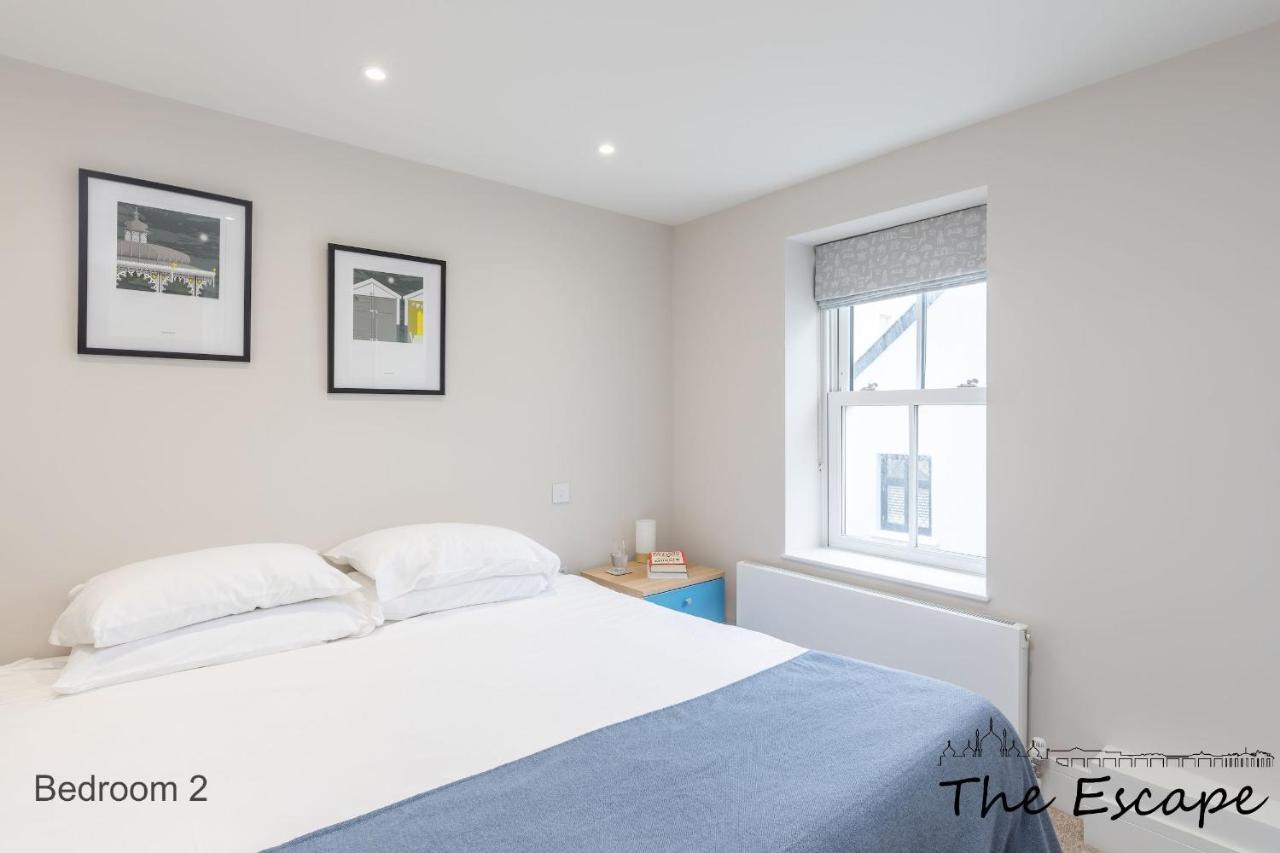 The Escape; The Ideal Getaway On Seafront Holiday home *