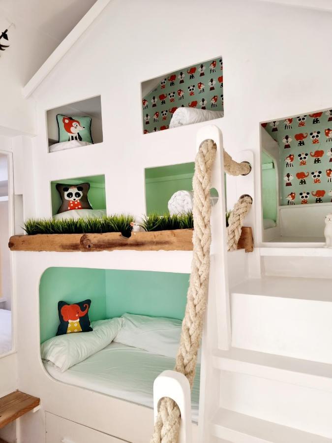Holiday home Quirky Seaside Family Walk To The Waves!