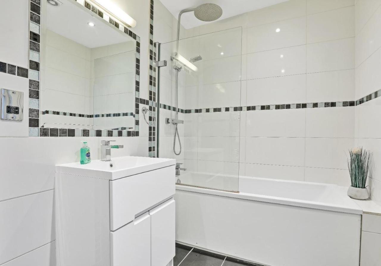 Apartment Lanes Pad By My Getaways Free Parking For One Car Brighton
