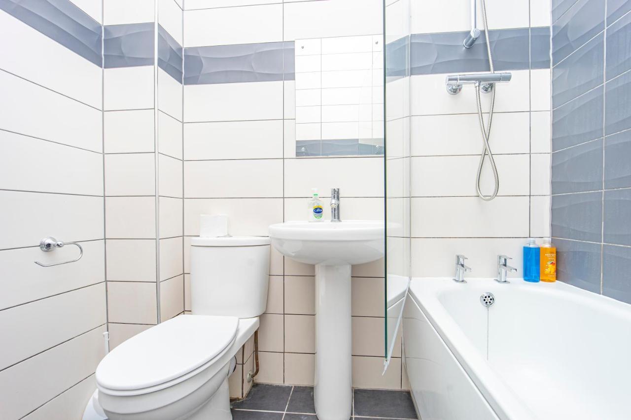 Spacious One Bedroom Flat Close To Station Brighton