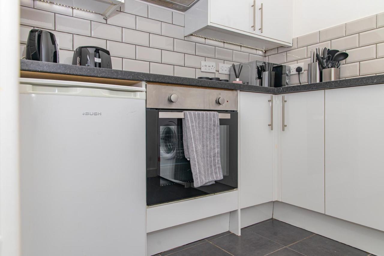 Spacious One Bedroom Flat Close To Station * Brighton