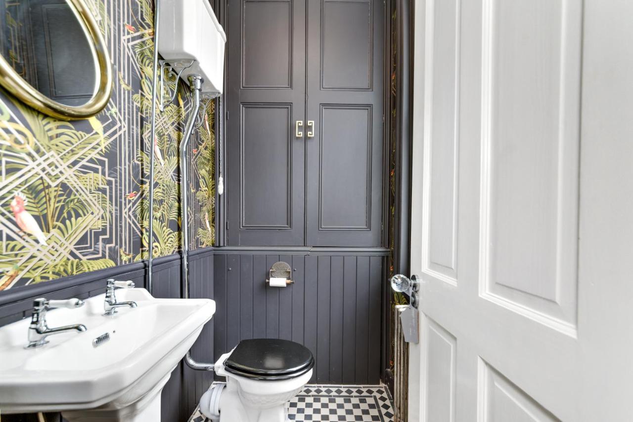 Melville House- Luxury House With Bar And Hot Tub Holiday home Brighton