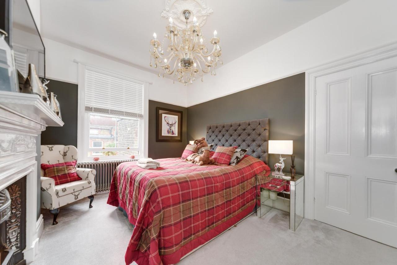 Melville House- Luxury House With Bar And Hot Tub Holiday home Brighton