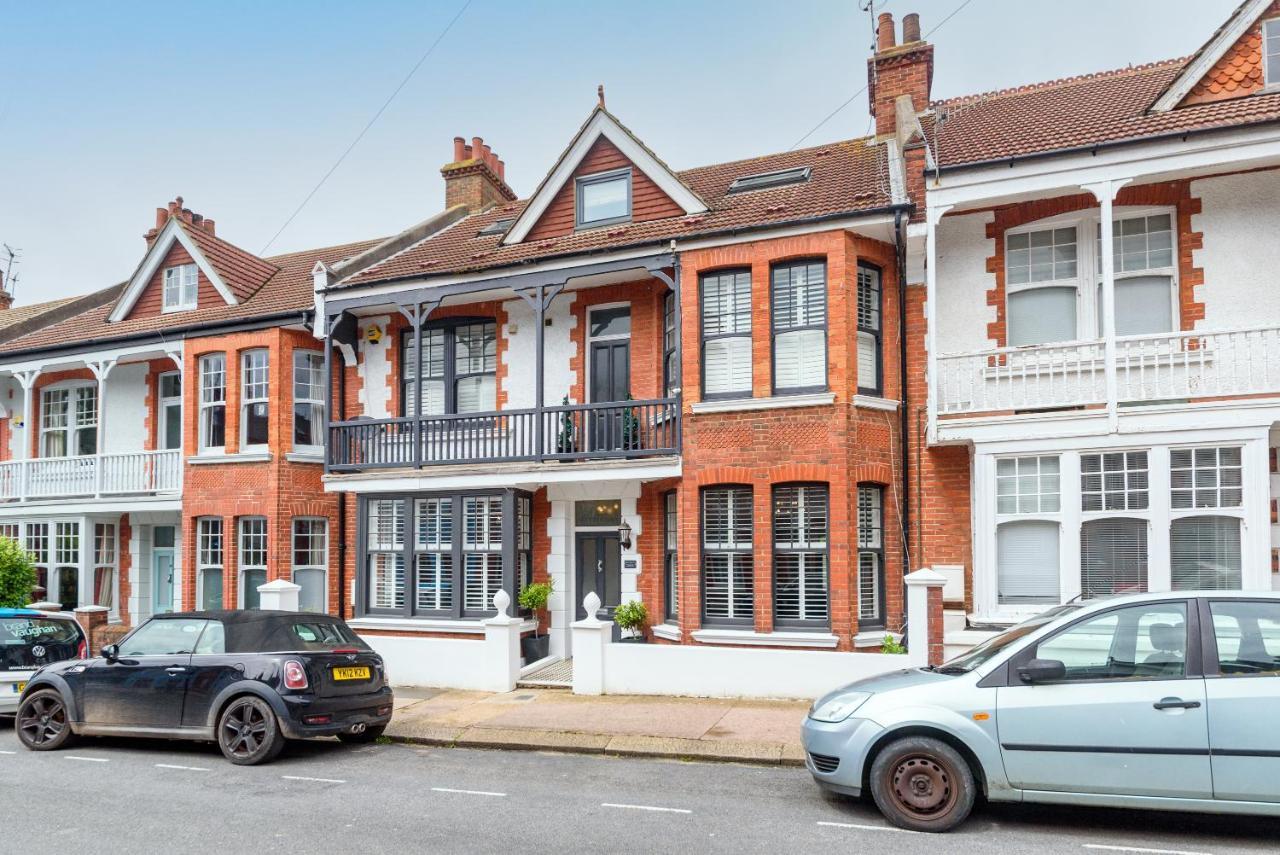 Melville House- Luxury House With Bar And Hot Tub Holiday home *