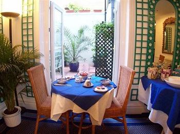 Pavilions Hotel 4*