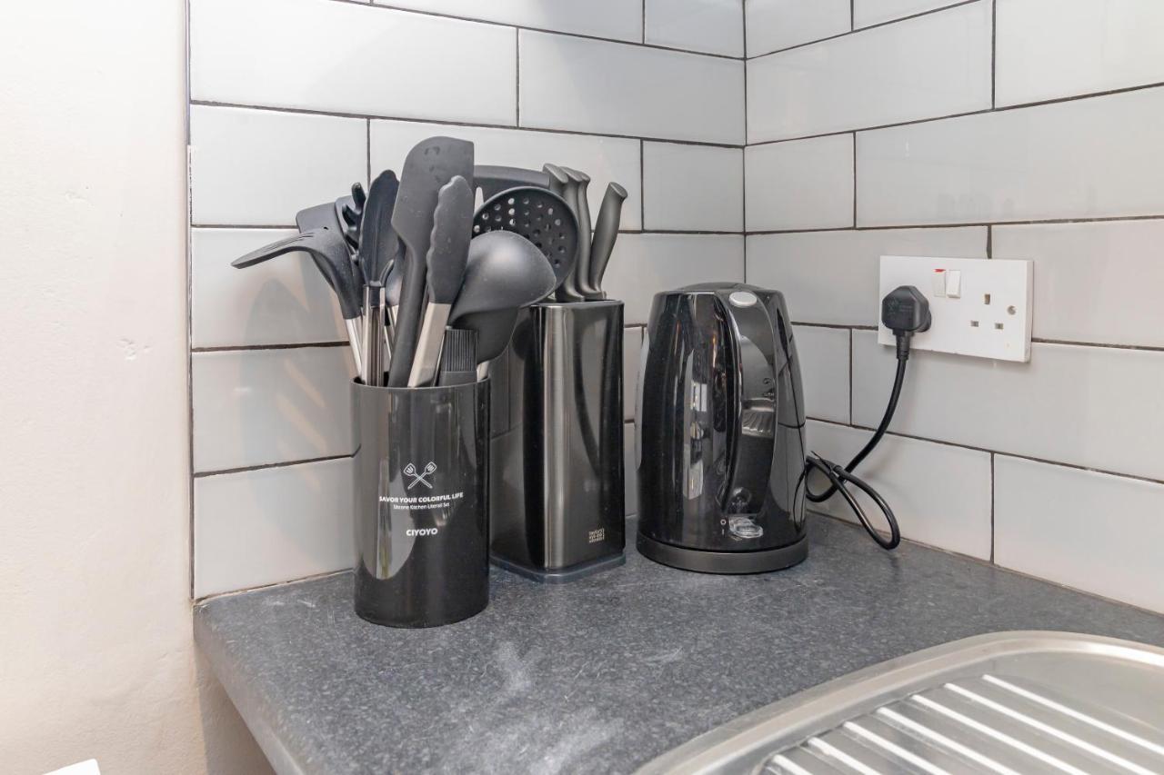 Apartment Funky Studio Few Mins To Seafront Mst *