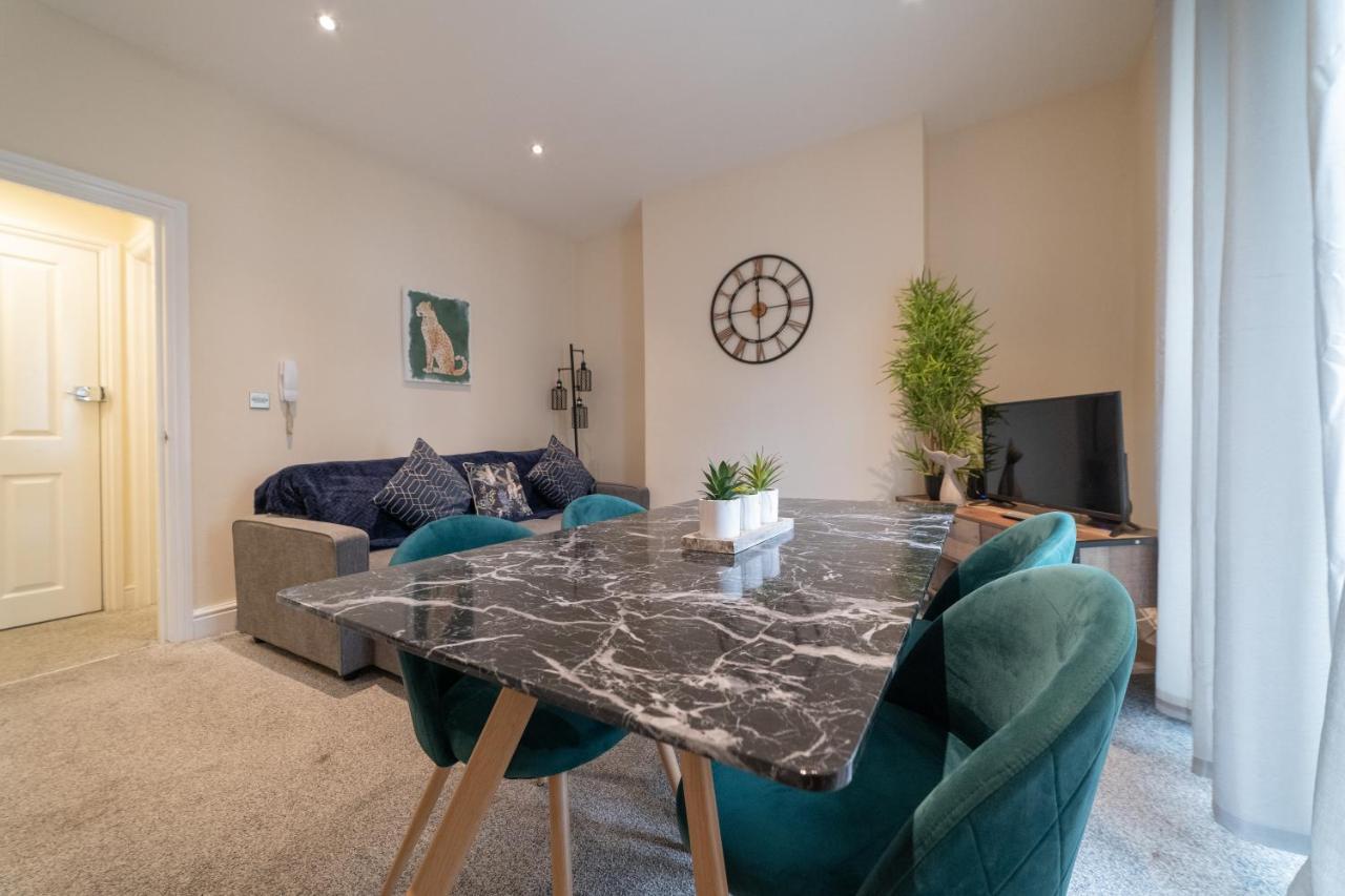 Luxury 3 Bedroom Near