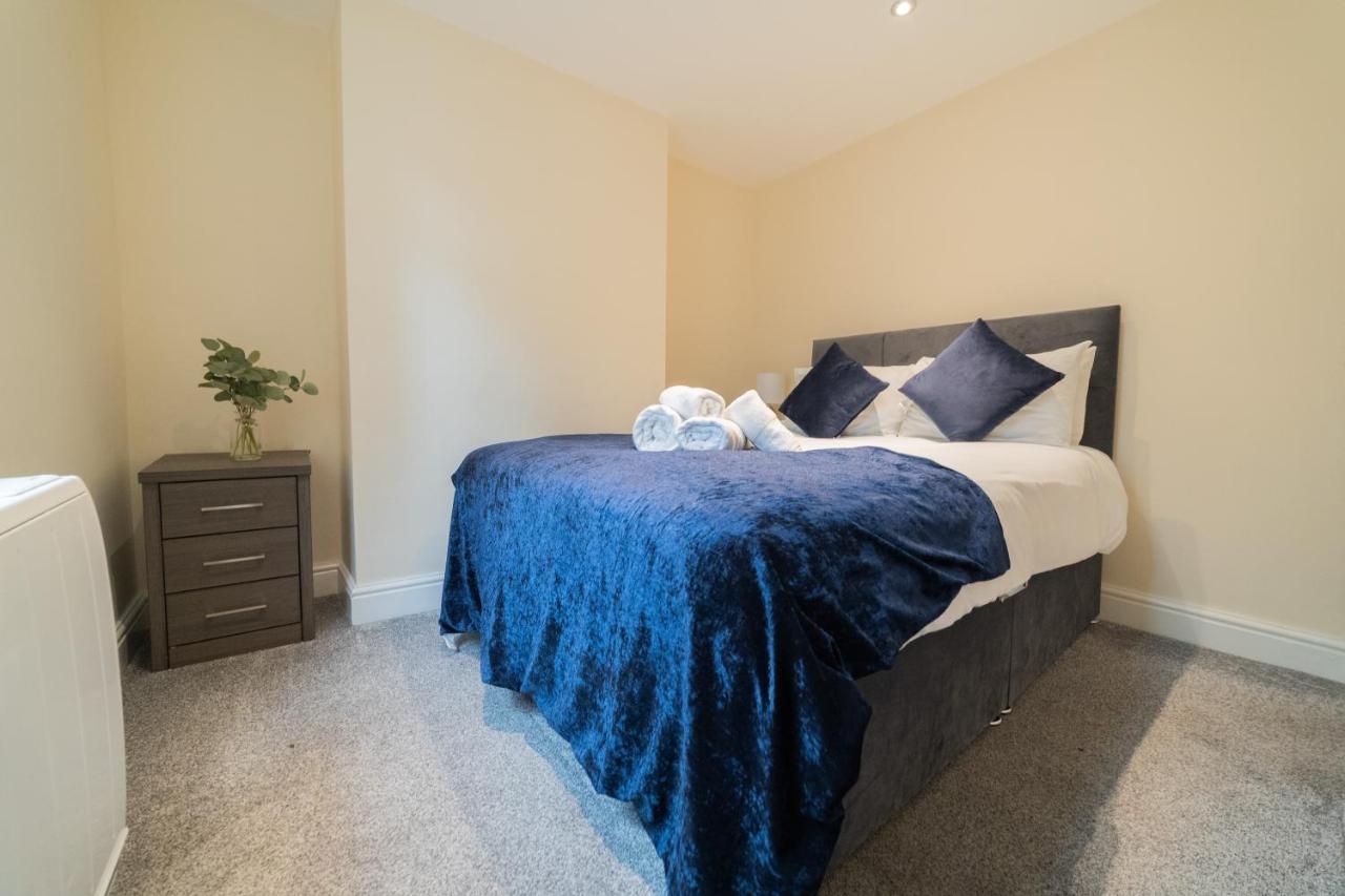Luxury 3 Bedroom Near