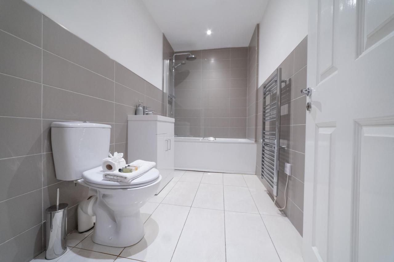 Apartment Luxury 3 Bedroom Near *