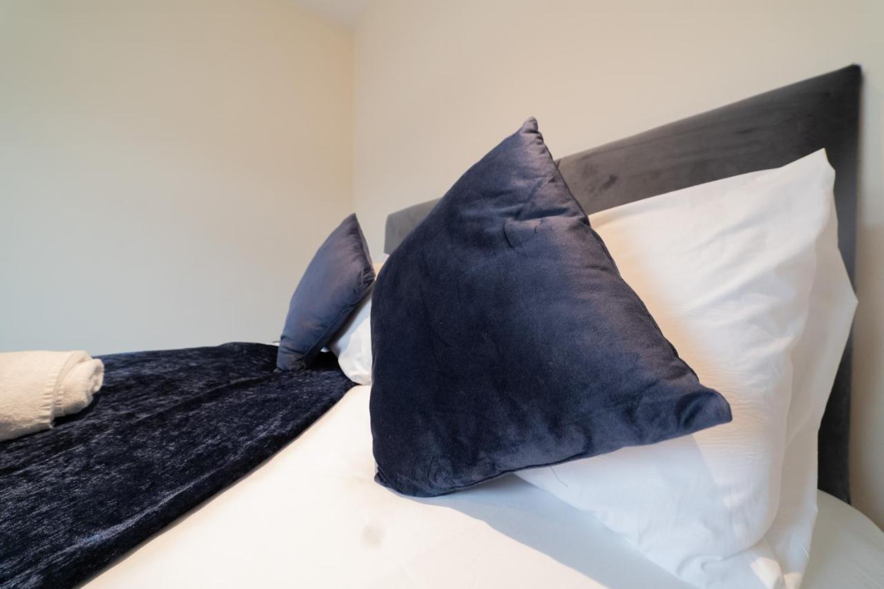 Luxury 3 Bedroom Near * Brighton