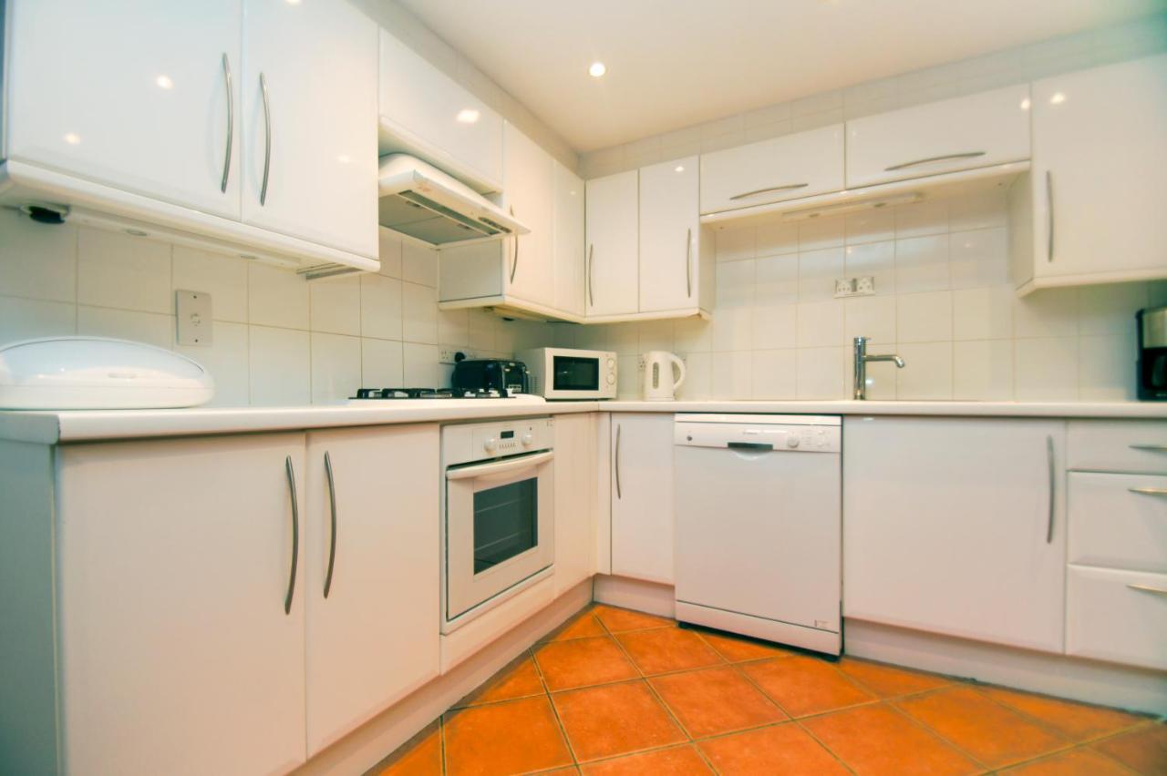 Kemp Town House - Parking - By Lets Holiday home