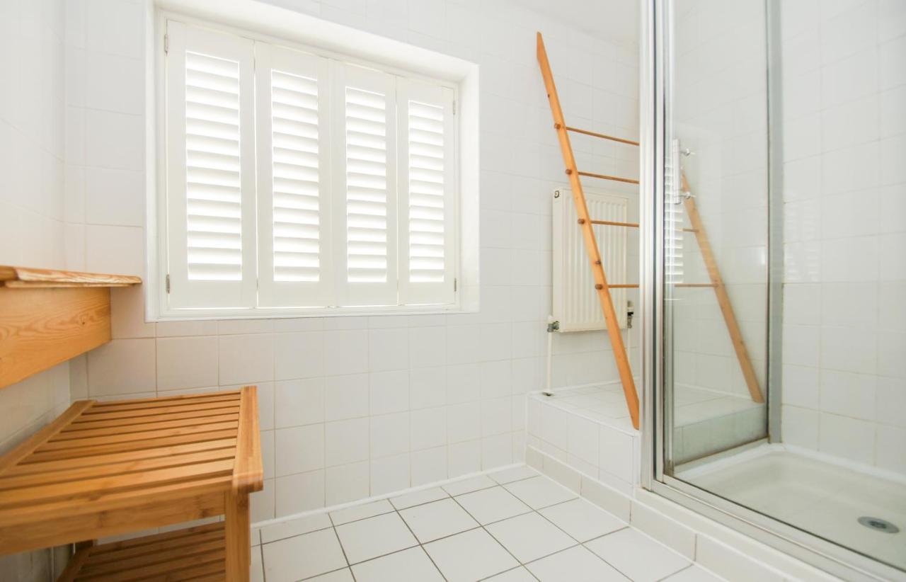 Kemp Town House - Parking - By Lets Holiday home