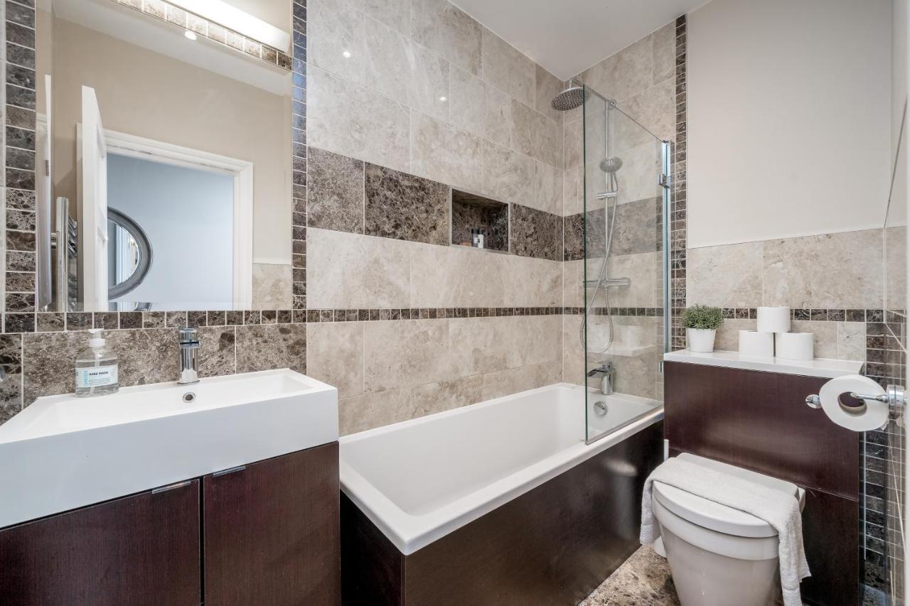 Spacious 2 Bedroom - Sleeps 6 Apartment Brighton