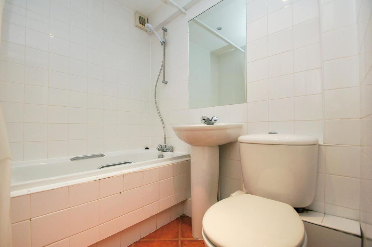 Kemp Town House - Parking - By Lets * Brighton