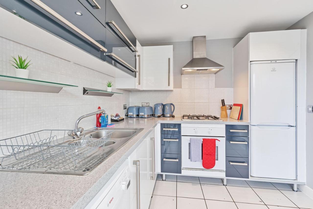 Brighton's Best Big House - By My Getaways Apartment